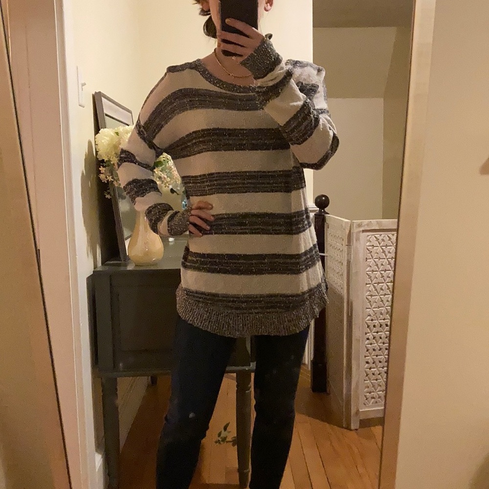 EUC LOFT L Striped Sweater